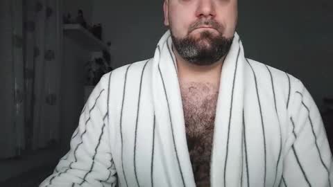 Bruce online show from October 2025 03:51:02 AM