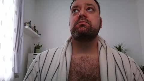 Snapshot of brucemf chatting on April 2026 06:54:01 AM Bruce online show from April 2026 06:54:01 AM