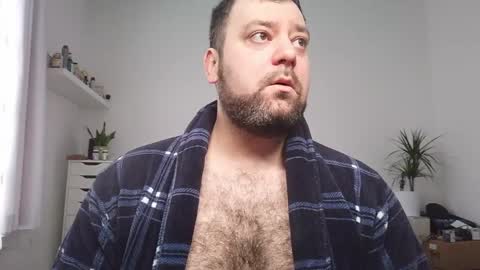 Snapshot of brucemf chatting on April 2026 05:46:02 AM Bruce online show from April 2026 05:46:02 AM