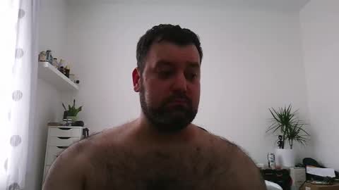 Snapshot of brucemf chatting on April 2026 05:00:02 PM Bruce online show from April 2026 05:00:02 PM