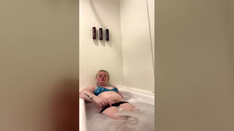 Snapshot of bruhbabexoxo chatting on April 2026 05:26:01 PM bruhbabexoxo online show from April 2026 05:26:01 PM