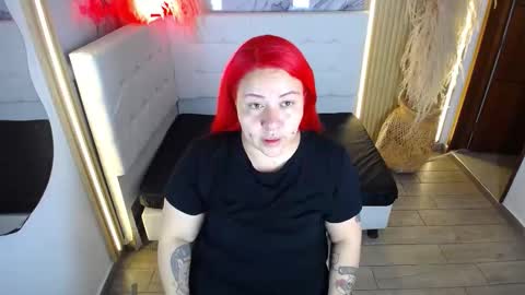Snapshot of bruja_scarlata chatting on February 2026 12:31:01 AM Bruja SCarlata online show from February 2026 12:31:01 AM