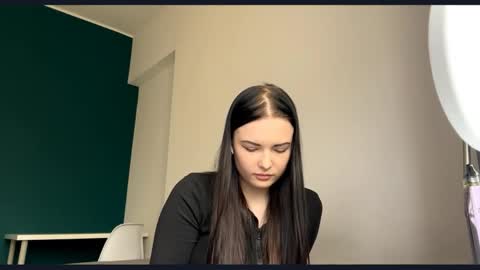 Snapshot of brunaceasor chatting on April 2026 01:05:02 PM Luna online show from April 2026 01:05:02 PM