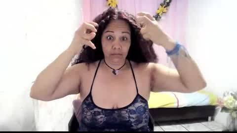 Snapshot of brunette_sasha chatting on December 2025 10:33:01 AM Sasha Brunette online show from December 2025 10:33:01 AM