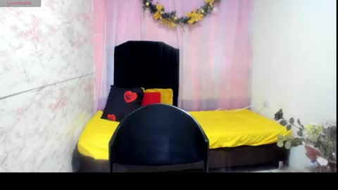 Snapshot of brunette_sasha chatting on April 2026 12:33:01 PM Sasha Brunette online show from April 2026 12:33:01 PM