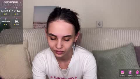Snapshot of brunettelike chatting on March 2026 02:19:01 AM SwetDreams online show from March 2026 02:19:01 AM