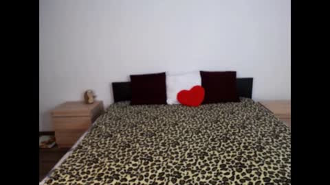 Ellis online show from December 2024 03:32:01 PM