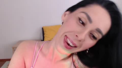 Snapshot of brunettgirl_ chatting on April 2026 07:45:01 AM Ellis online show from April 2026 07:45:01 AM