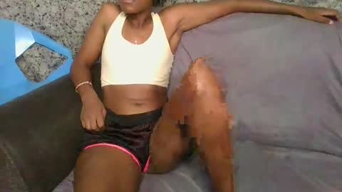 Snapshot of brunnette_blonde chatting on March 2026 06:30:02 AM everyday online show from March 2026 06:30:02 AM