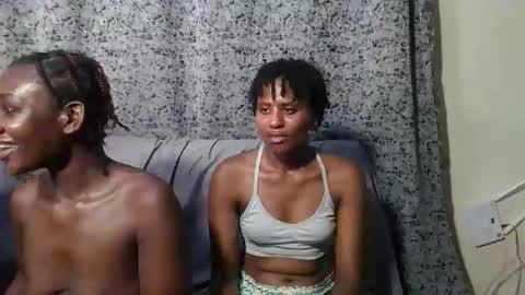 Snapshot of brunnette_blonde chatting on March 2026 10:17:03 PM everyday online show from March 2026 10:17:03 PM