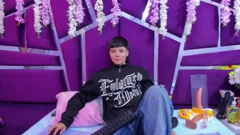 Bruno Cruz online show from November 2025 02:33:02 AM