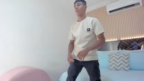 Snapshot of bruno_fox_ chatting on June 2026 07:16:02 PM Bruno online show from June 2026 07:16:02 PM