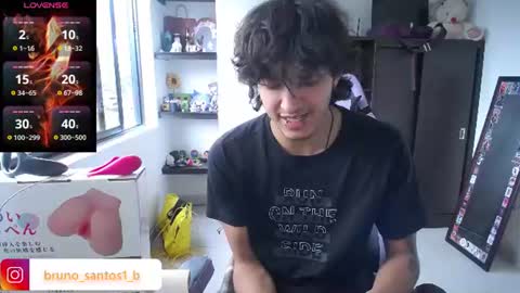 Snapshot of bruno_santos1 chatting on July 2026 12:09:01 PM Bruno online show from July 2026 12:09:01 PM