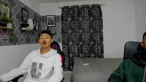 Snapshot of bruno_snow chatting on September 2025 04:01:01 AM bruno_snow online show from September 2025 04:01:01 AM