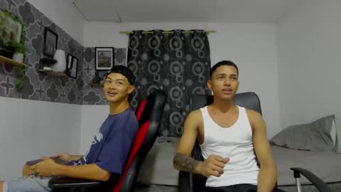 Snapshot of bruno_snow chatting on September 2025 04:00:01 AM bruno_snow online show from September 2025 04:00:01 AM