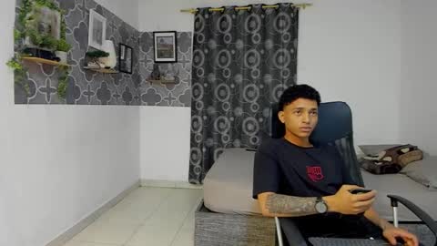 Snapshot of bruno_snow chatting on January 2026 03:31:01 AM bruno_snow online show from January 2026 03:31:01 AM