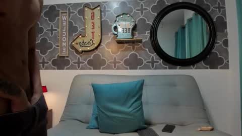 Snapshot of bruno_snow chatting on February 2026 01:45:01 AM bruno_snow online show from February 2026 01:45:01 AM