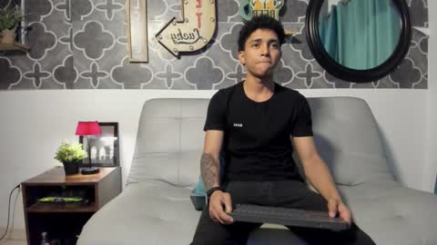 Snapshot of bruno_snow chatting on March 2026 03:43:02 AM bruno_snow online show from March 2026 03:43:02 AM