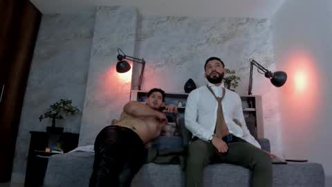 Andres Suarez online show from December 2025 01:51:01 PM