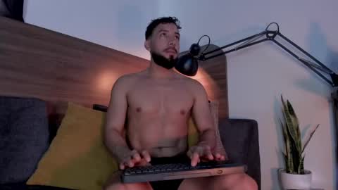 Andres Suarez online show from May 2026 04:59:01 PM