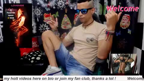 Join my fan club here 150 tokens a month online show from November 2025 06:51:02 PM