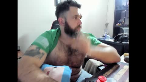 BRUTALMASTER1983 online show from February 2026 07:01:01 AM