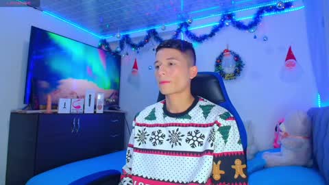 Snapshot of bryam_hot chatting on December 2024 12:13:01 AM BRYAM INDEPENDENT MODEL online show from December 2024 12:13:01 AM