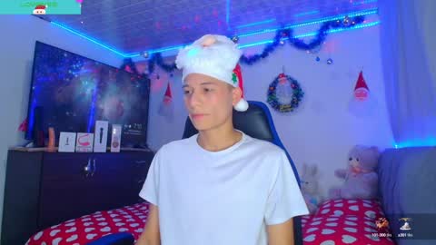 Snapshot of bryam_hot chatting on December 2024 12:08:02 AM BRYAM INDEPENDENT MODEL online show from December 2024 12:08:02 AM