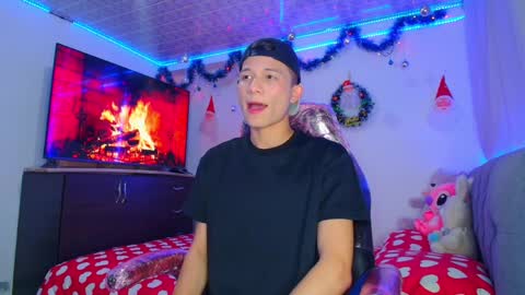 Snapshot of bryam_hot chatting on December 2024 01:36:01 AM BRYAM INDEPENDENT MODEL online show from December 2024 01:36:01 AM