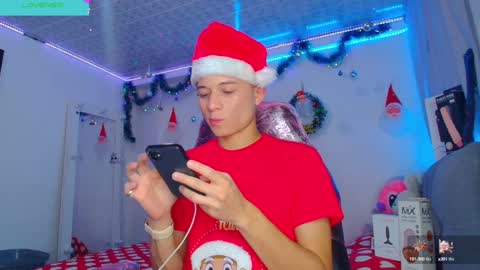 Snapshot of bryam_hot chatting on December 2024 04:02:02 AM BRYAM INDEPENDENT MODEL online show from December 2024 04:02:02 AM