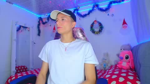 Snapshot of bryam_hot chatting on December 2024 12:46:02 AM BRYAM INDEPENDENT MODEL online show from December 2024 12:46:02 AM