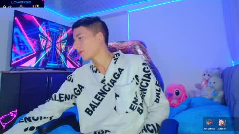 Snapshot of bryam_hot chatting on January 2025 01:10:01 AM BRYAM INDEPENDENT MODEL online show from January 2025 01:10:01 AM