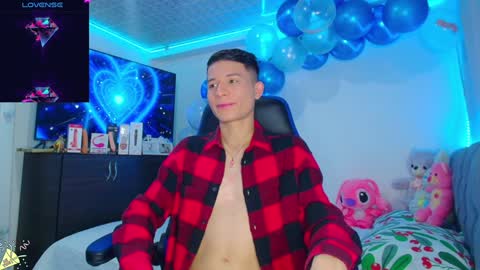 Snapshot of bryam_hot chatting on January 2025 12:53:01 AM BRYAM INDEPENDENT MODEL online show from January 2025 12:53:01 AM