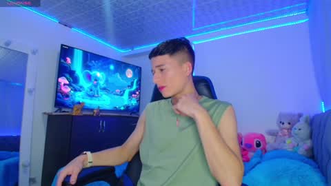 Snapshot of bryam_hot chatting on January 2025 02:11:01 AM BRYAM INDEPENDENT MODEL online show from January 2025 02:11:01 AM