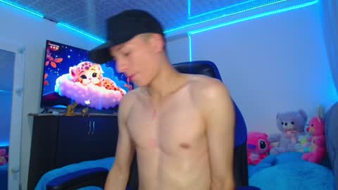 Snapshot of bryam_hot chatting on January 2025 02:33:02 AM BRYAM INDEPENDENT MODEL online show from January 2025 02:33:02 AM