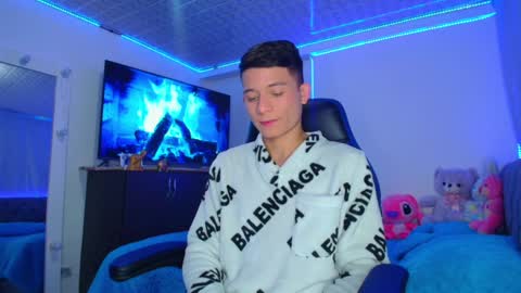 Snapshot of bryam_hot chatting on January 2025 01:13:02 AM BRYAM INDEPENDENT MODEL online show from January 2025 01:13:02 AM