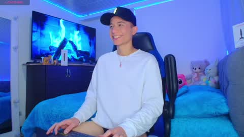 Snapshot of bryam_hot chatting on January 2025 02:37:01 AM BRYAM INDEPENDENT MODEL online show from January 2025 02:37:01 AM