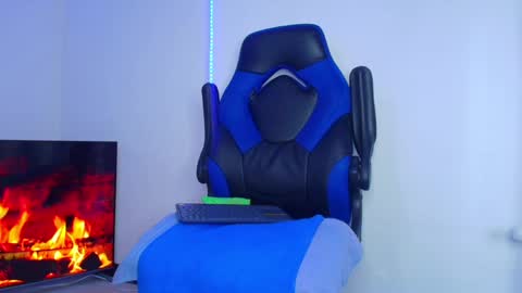 Snapshot of bryam_hot chatting on January 2025 05:51:01 AM BRYAM INDEPENDENT MODEL online show from January 2025 05:51:01 AM