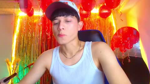 Snapshot of bryam_hot chatting on September 2025 01:29:01 AM BRYAM INDEPENDENT MODEL online show from September 2025 01:29:01 AM