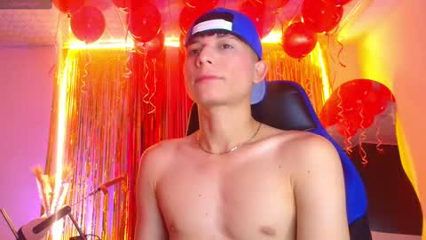 Snapshot of bryam_hot chatting on September 2025 08:34:01 PM BRYAM INDEPENDENT MODEL online show from September 2025 08:34:01 PM