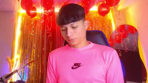 Snapshot of bryam_hot chatting on September 2025 01:10:01 AM BRYAM INDEPENDENT MODEL online show from September 2025 01:10:01 AM