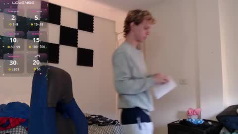 Snapshot of bryamado chatting on December 2024 12:07:02 PM bryamado online show from December 2024 12:07:02 PM