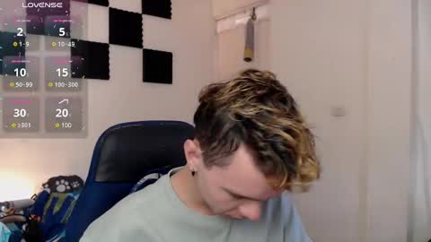 Snapshot of bryamado chatting on January 2025 03:13:02 PM bryamado online show from January 2025 03:13:02 PM