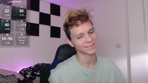 Snapshot of bryamado chatting on February 2025 12:14:02 PM bryamado online show from February 2025 12:14:02 PM