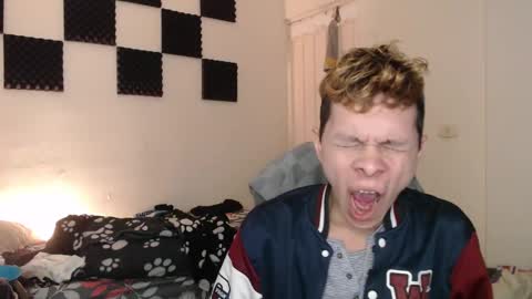 Snapshot of bryamado chatting on February 2025 07:12:02 AM bryamado online show from February 2025 07:12:02 AM