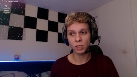 Snapshot of bryamado chatting on September 2025 03:07:02 AM bryamado online show from September 2025 03:07:02 AM