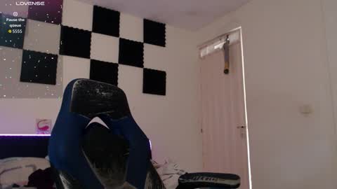 Snapshot of bryamado chatting on September 2025 03:13:01 PM bryamado online show from September 2025 03:13:01 PM