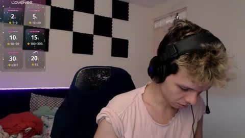 Snapshot of bryamado chatting on October 2025 07:45:02 PM bryamado online show from October 2025 07:45:02 PM