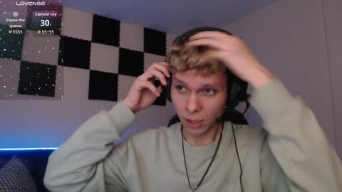 Snapshot of bryamado chatting on October 2025 01:59:02 AM bryamado online show from October 2025 01:59:02 AM