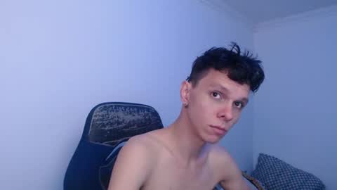 Snapshot of bryamado chatting on June 2026 07:54:01 AM bryamado online show from June 2026 07:54:01 AM